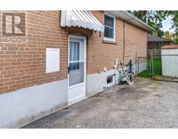 140 Willow Lane, Newmarket, ON L3Y4J3 Photo 19