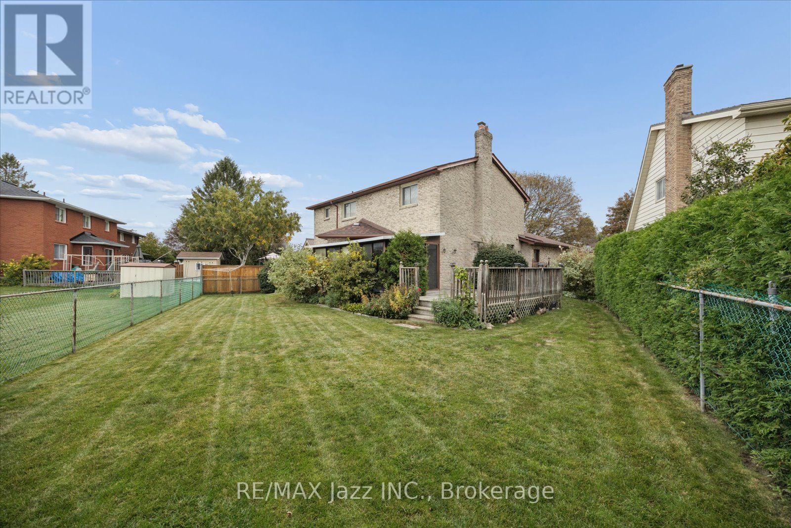 28 JUBILEE COURT - 17
