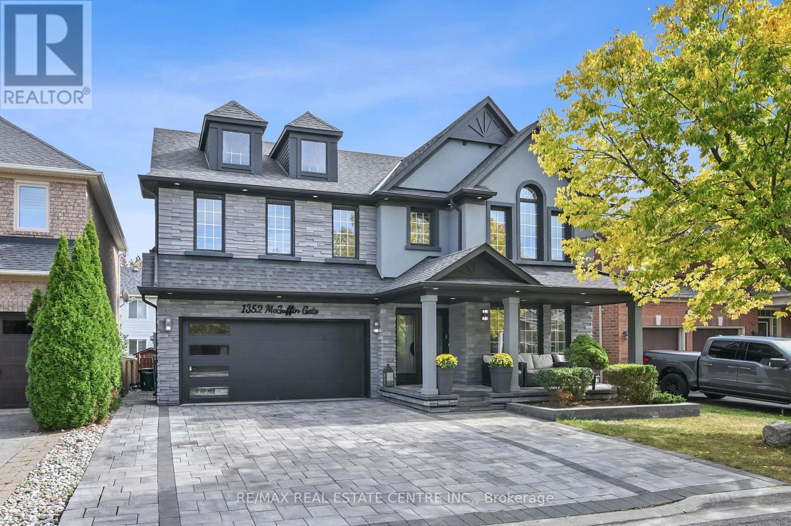 1352 MCGUFFIN GATE - 1