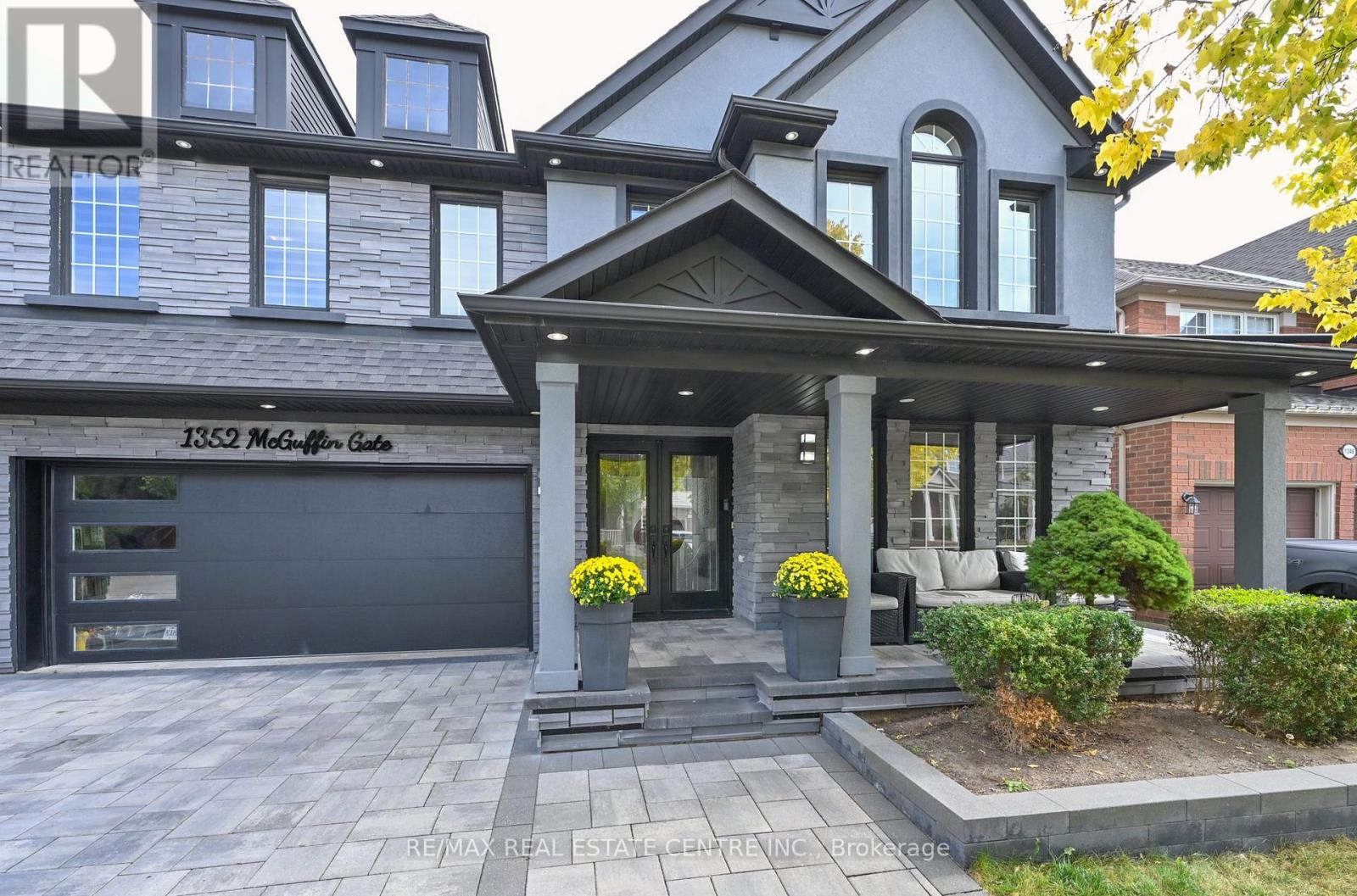 1352 MCGUFFIN GATE - 2