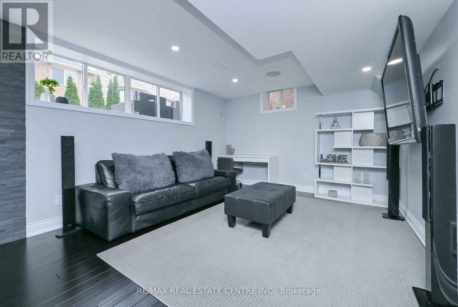 1352 MCGUFFIN GATE - Image 32