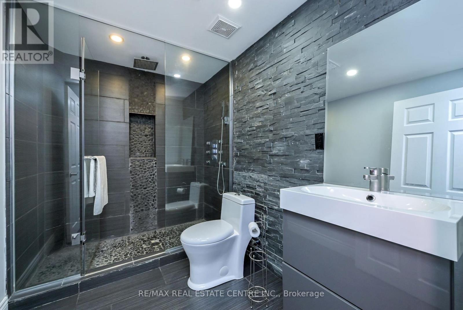 1352 MCGUFFIN GATE - Image 36