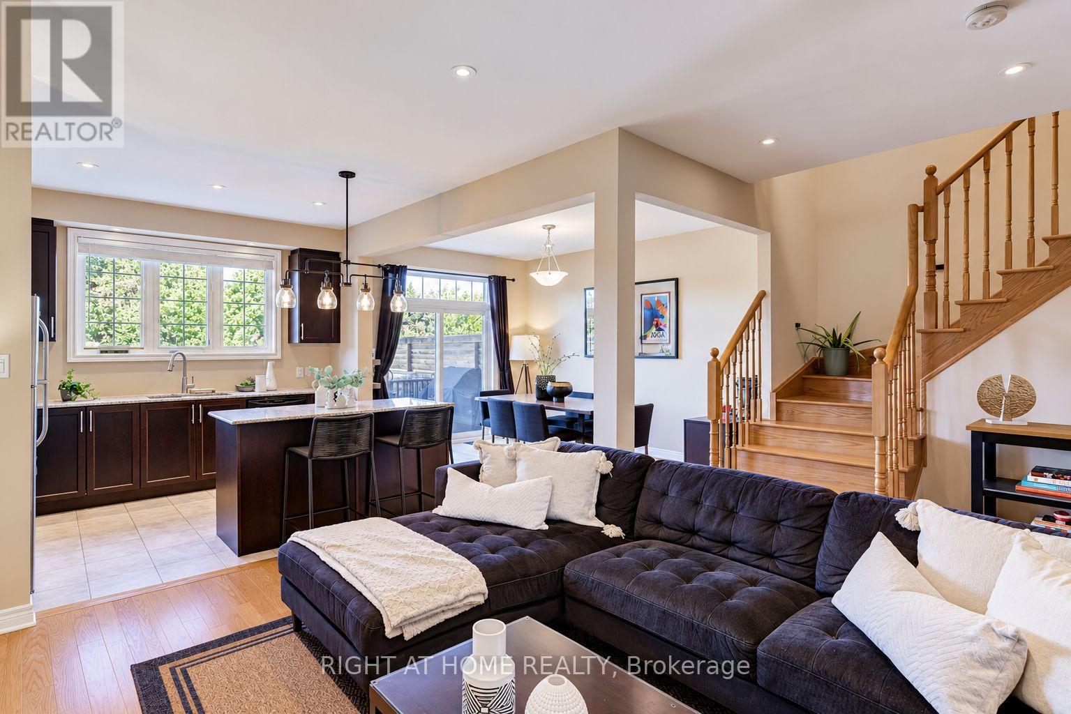 27 FALLIS CRESCENT - Image 12
