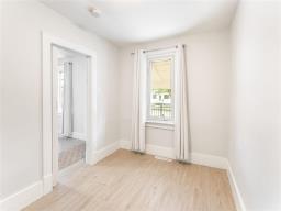583 Mcadam Avenue, Winnipeg, MB R2V0B1 Photo 6
