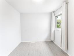 583 Mcadam Avenue, Winnipeg, MB R2V0B1 Photo 14