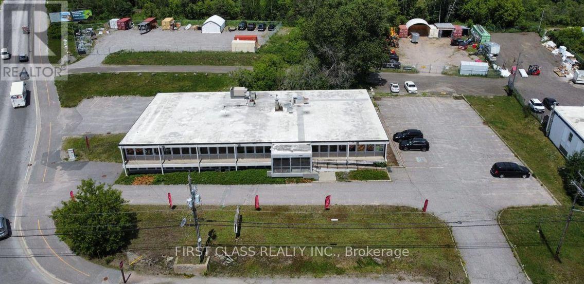 1650 MAIN STREET W, North Bay (West End)