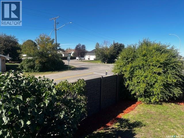 2 Mackenzie ROAD, Pilot Butte — photo 18