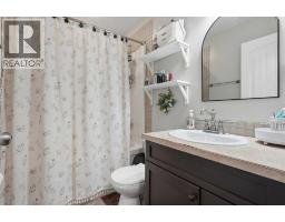 Family room - 47 N 1 Street E, Magrath, AB T0K1J0 Photo 12
