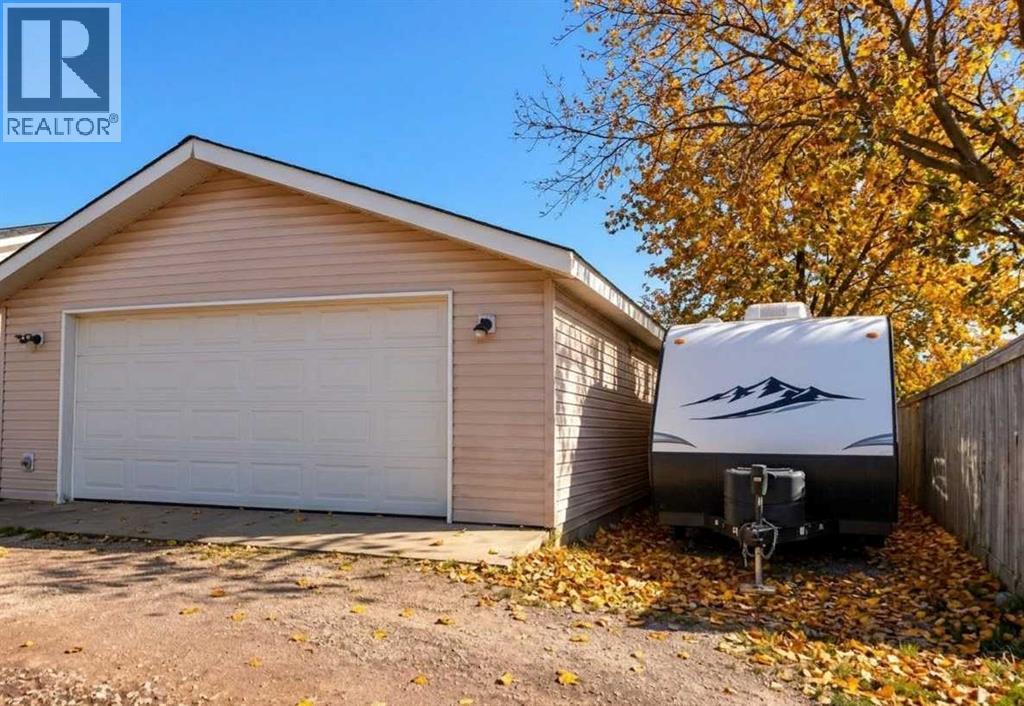 152 Coverton Close NE - 39
