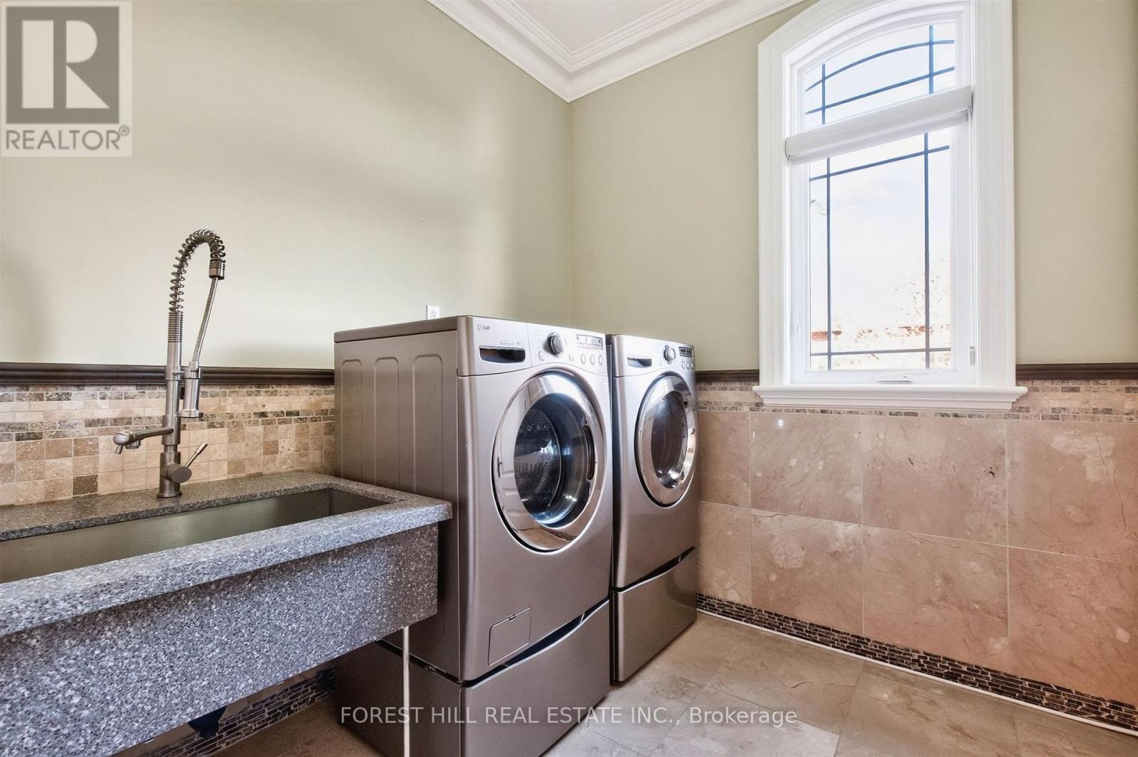 4 Fifeshire Road, Toronto, ON photo 36
