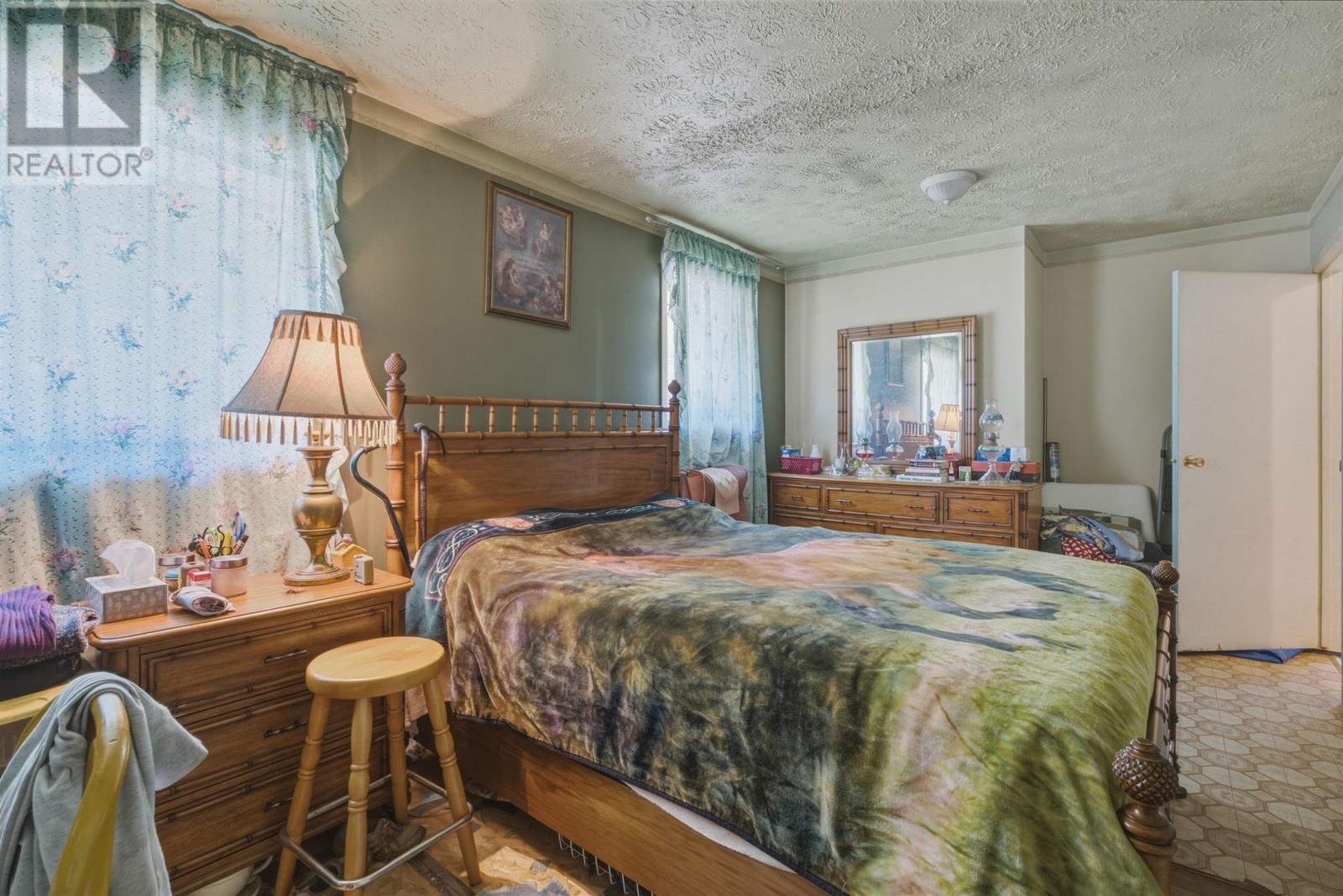 23 James ST - Image 12