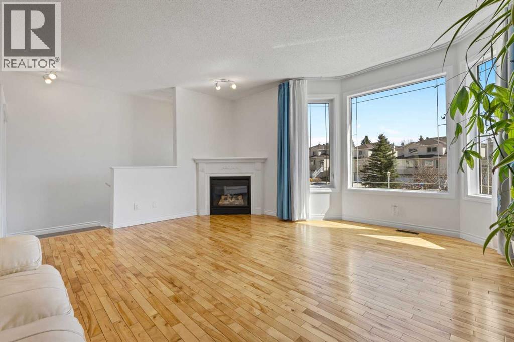 82 Country Hills Gardens NW - 2