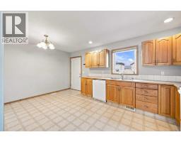 28 Terrace Heights Drive, Lacombe, AB T4L2L8 Photo 9