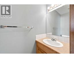 28 Terrace Heights Drive, Lacombe, AB T4L2L8 Photo 8