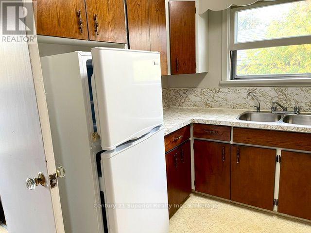 72 BURRISS STREET NW - 11