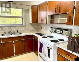 72 Burriss Street Nw, Thunder Bay, ON P7A3E1 Photo 10