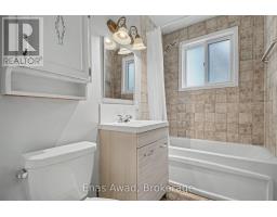 23 Meadowlands Drive W, Ottawa, ON K2G2R3 Photo 8