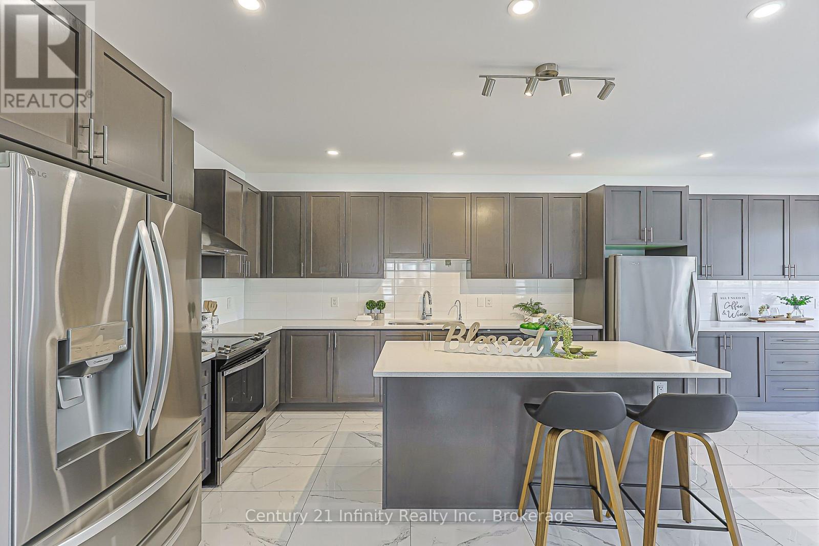 2 GILLIVARY DRIVE - Image 20