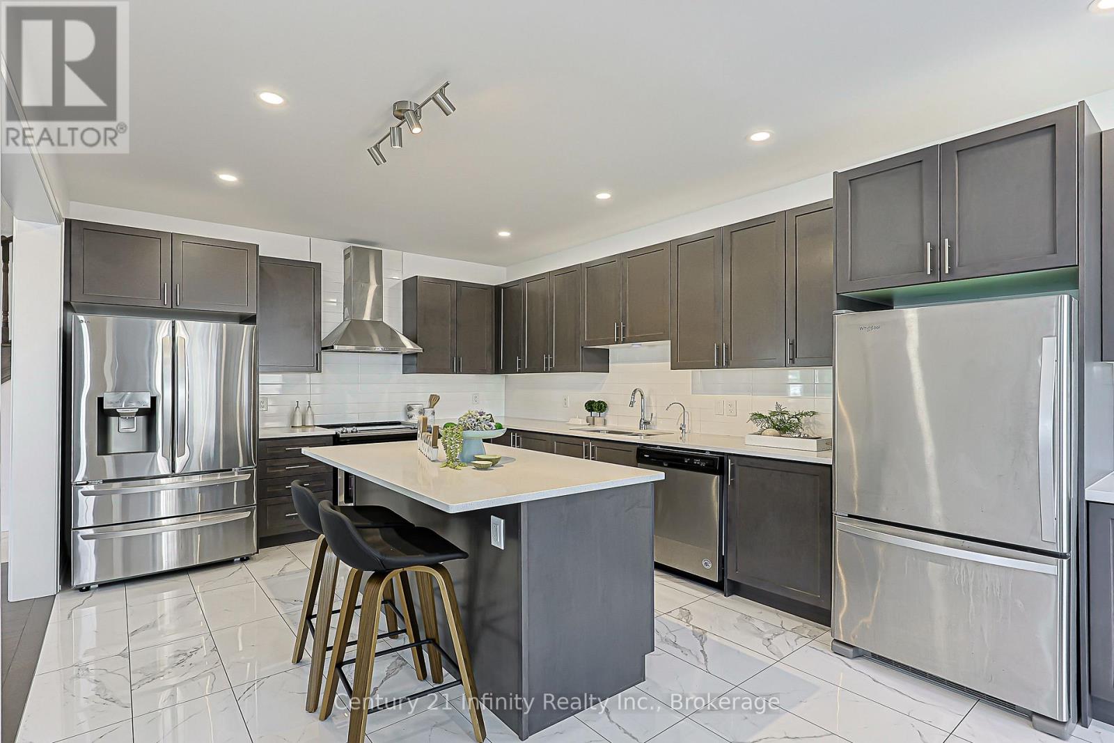 2 GILLIVARY DRIVE - Image 21