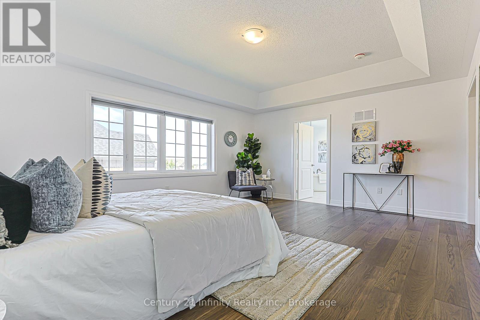 2 GILLIVARY DRIVE - 26