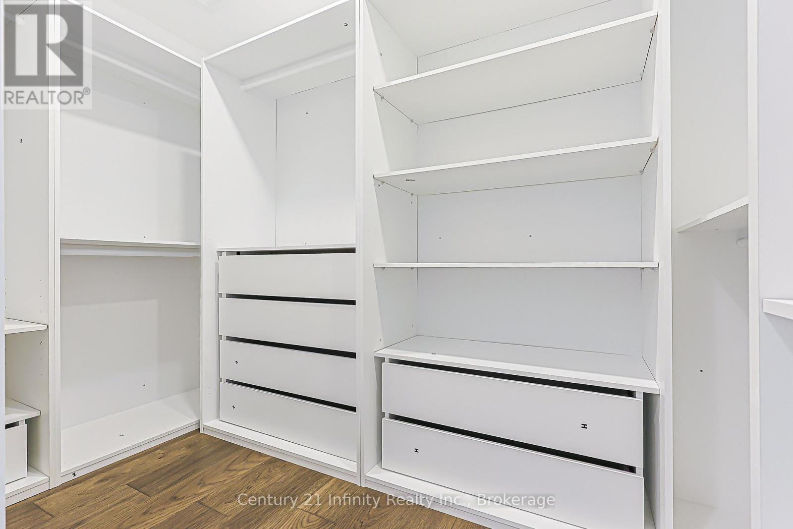 2 GILLIVARY DRIVE - 29