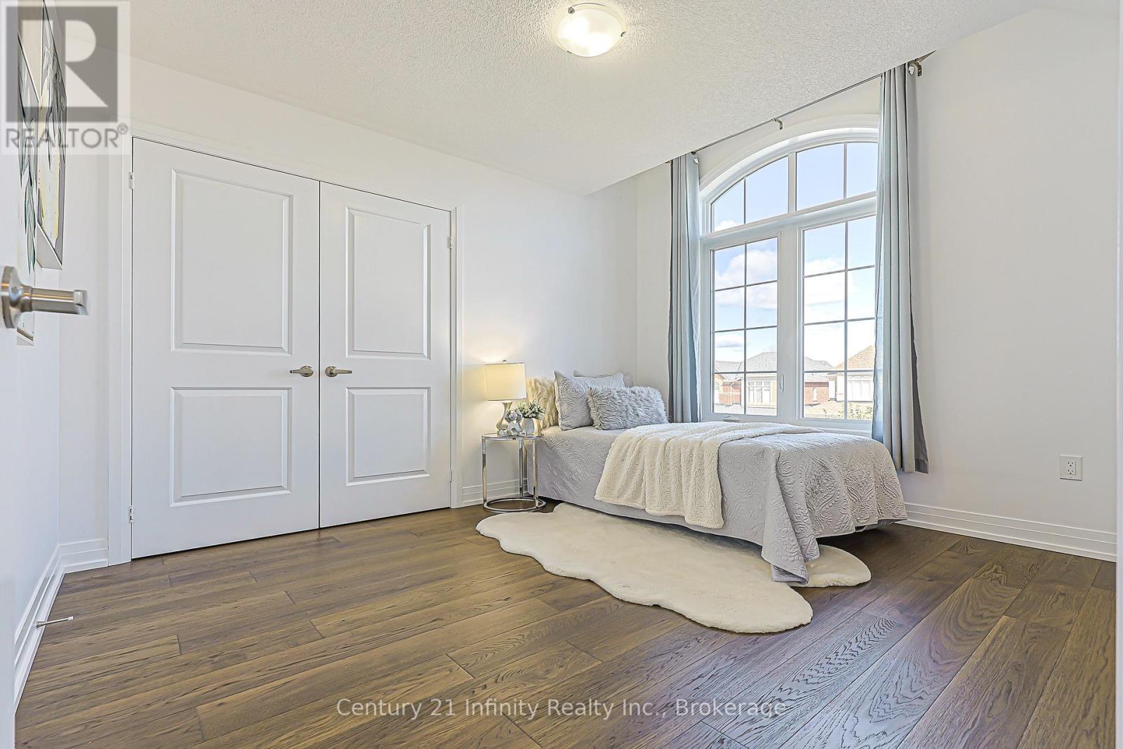 2 GILLIVARY DRIVE - 30