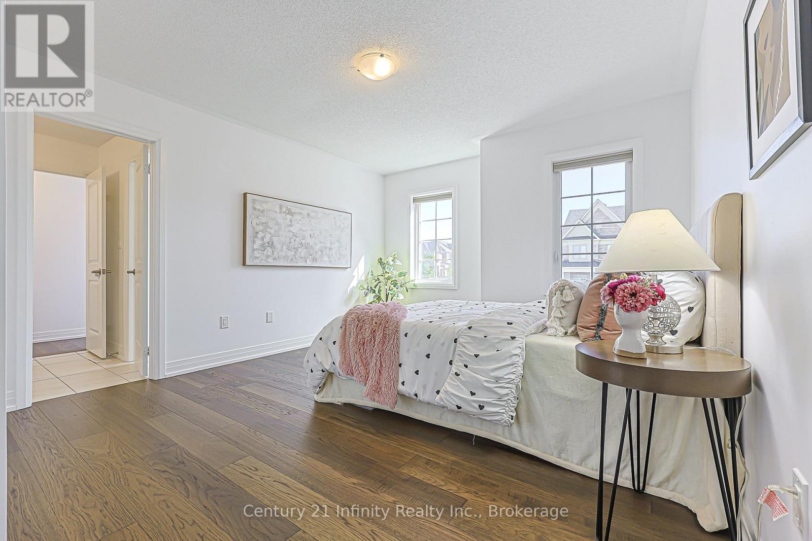 2 GILLIVARY DRIVE - 34