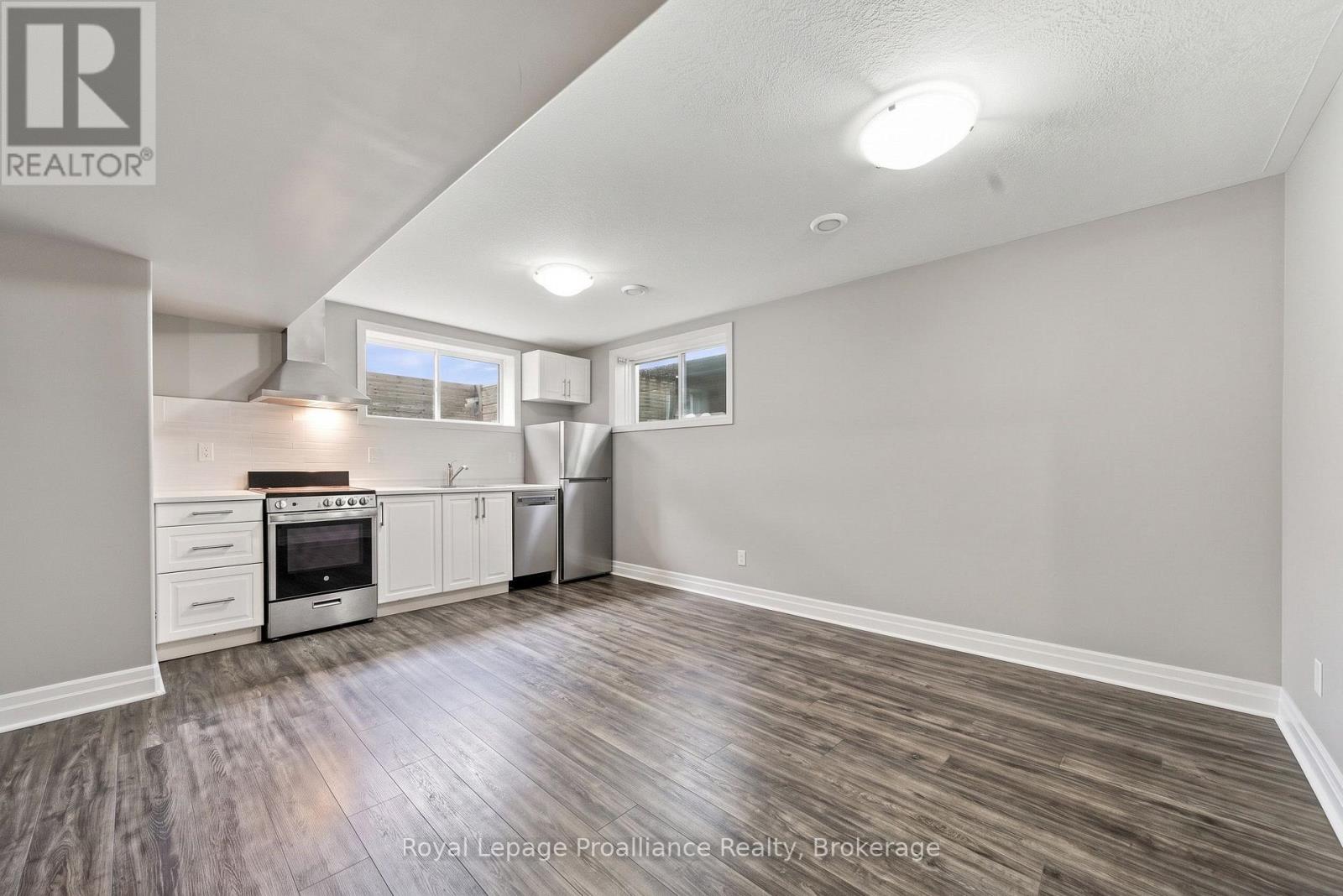 56 CAVENDISH DRIVE - 17