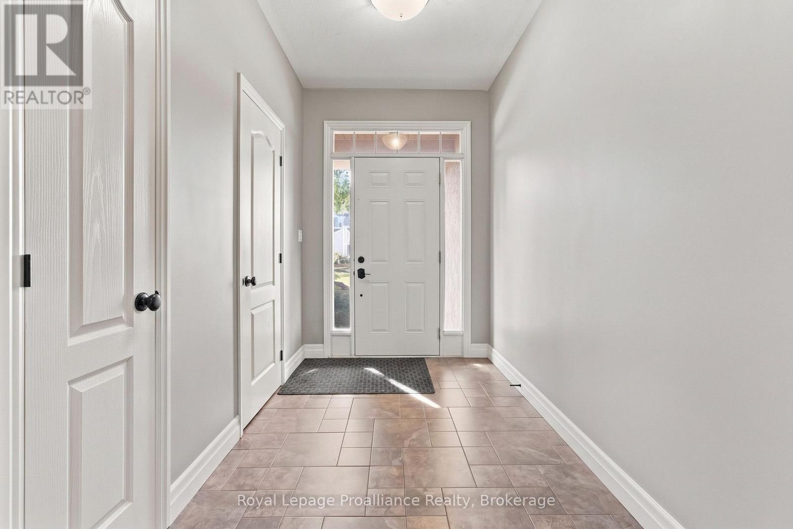 56 CAVENDISH DRIVE - 3