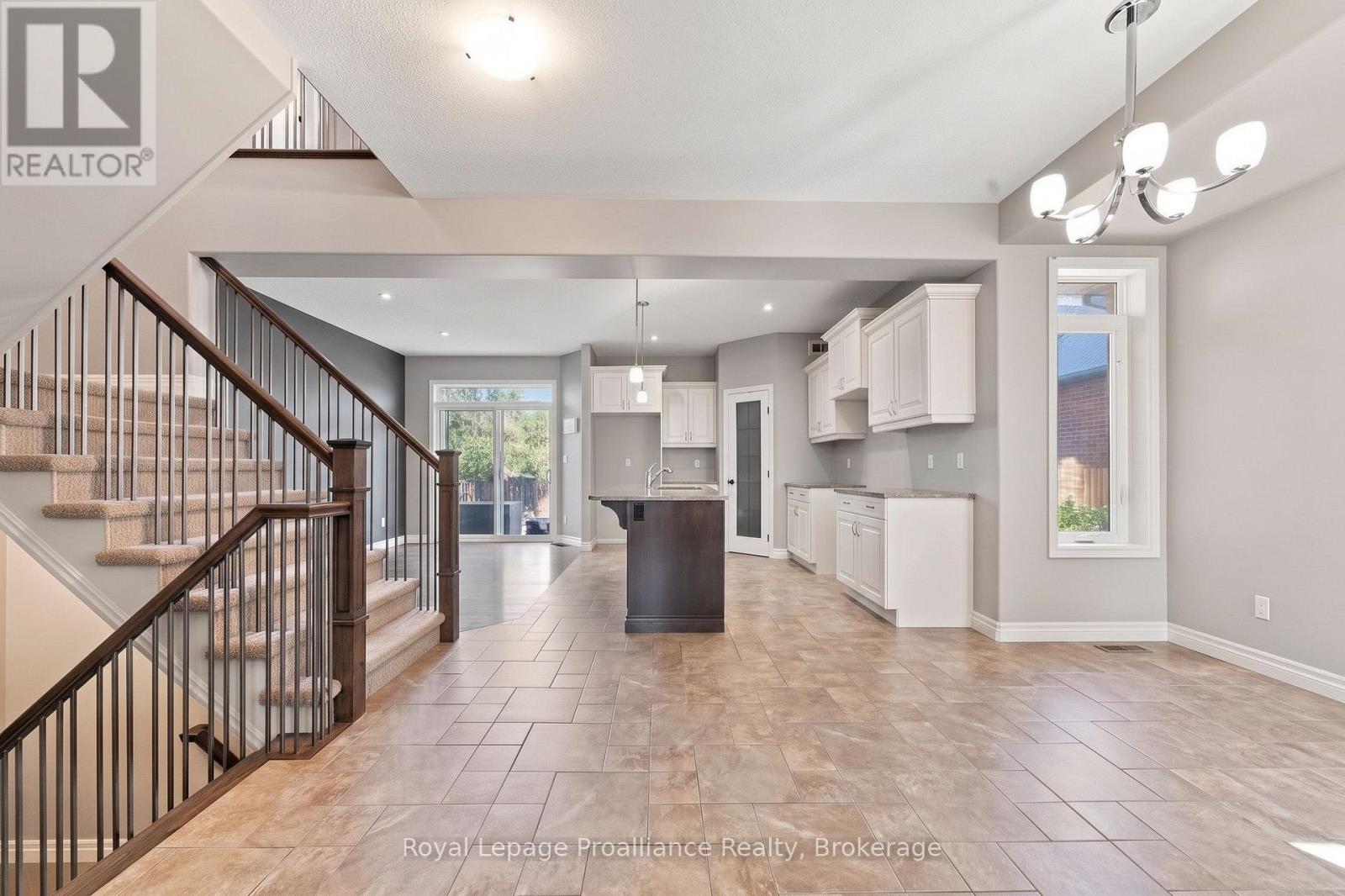 56 CAVENDISH DRIVE - 4