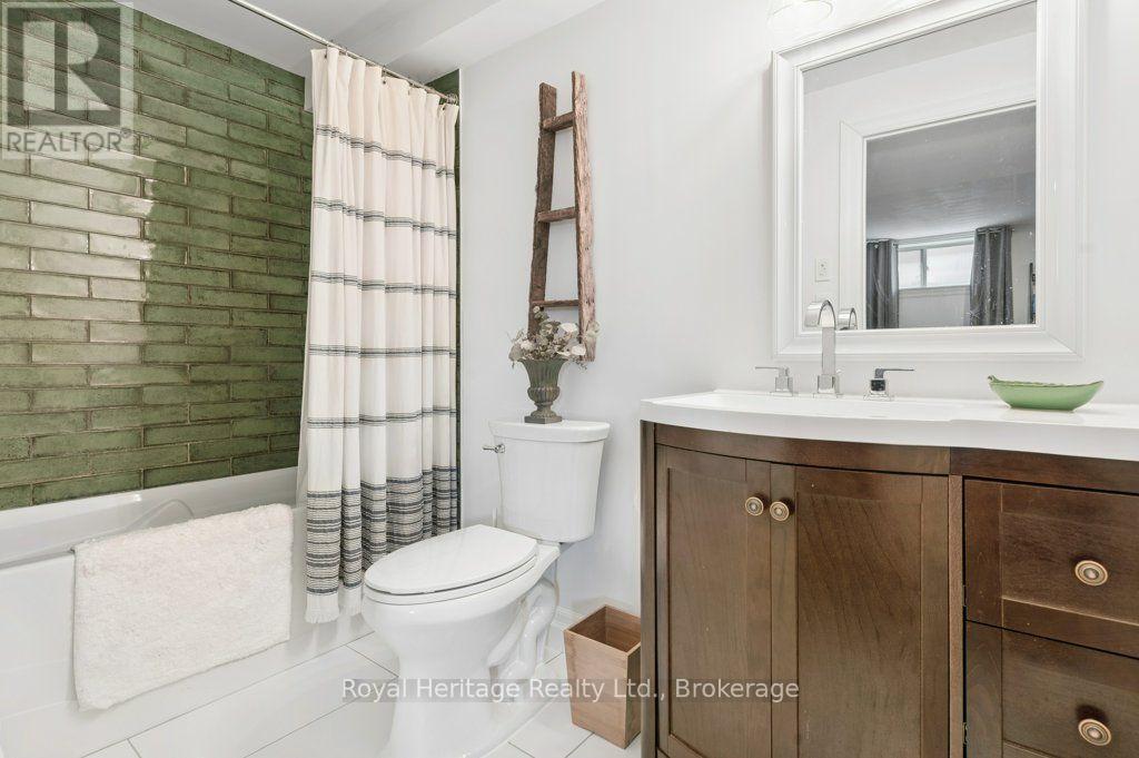 54 Hummingbird Drive, Belleville, ON photo 37