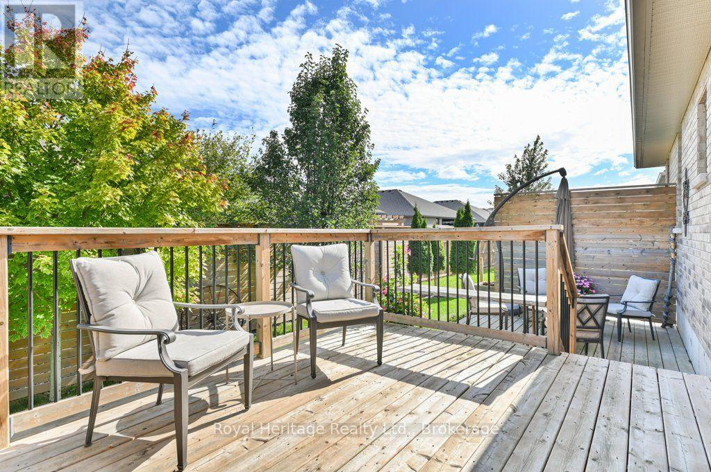 54 Hummingbird Drive, Belleville, ON photo 42