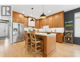 Kitchen - 54 Hummingbird Drive, Belleville, ON K8N0H7 Photo 10