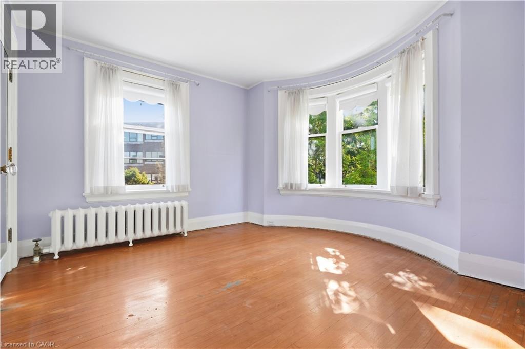 32 WENTWORTH Avenue - Image 22
