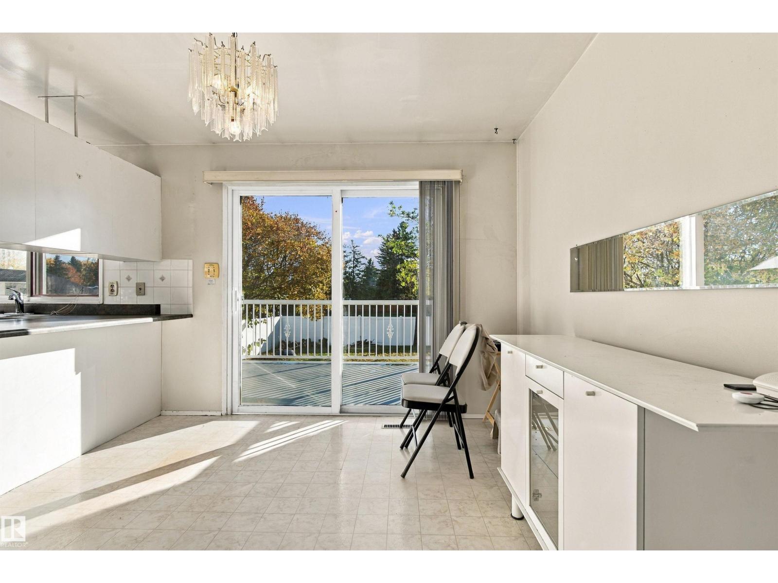3143 78 ST NW - 8