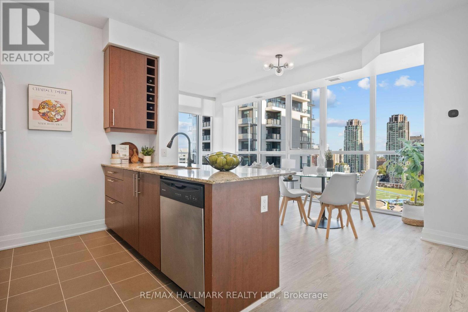 #1404 530 ST CLAIR AVENUE W - 28