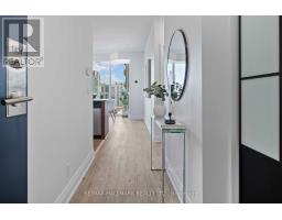 1404 - 530 St Clair Avenue W, Toronto, ON M6C0A2 Photo 6