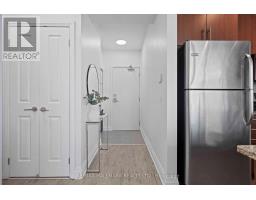 1404 - 530 St Clair Avenue W, Toronto, ON M6C0A2 Photo 7