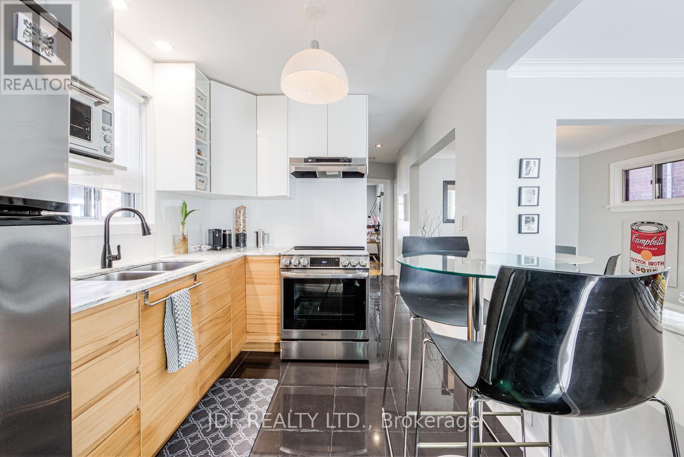 313 VAUGHAN ROAD - 13