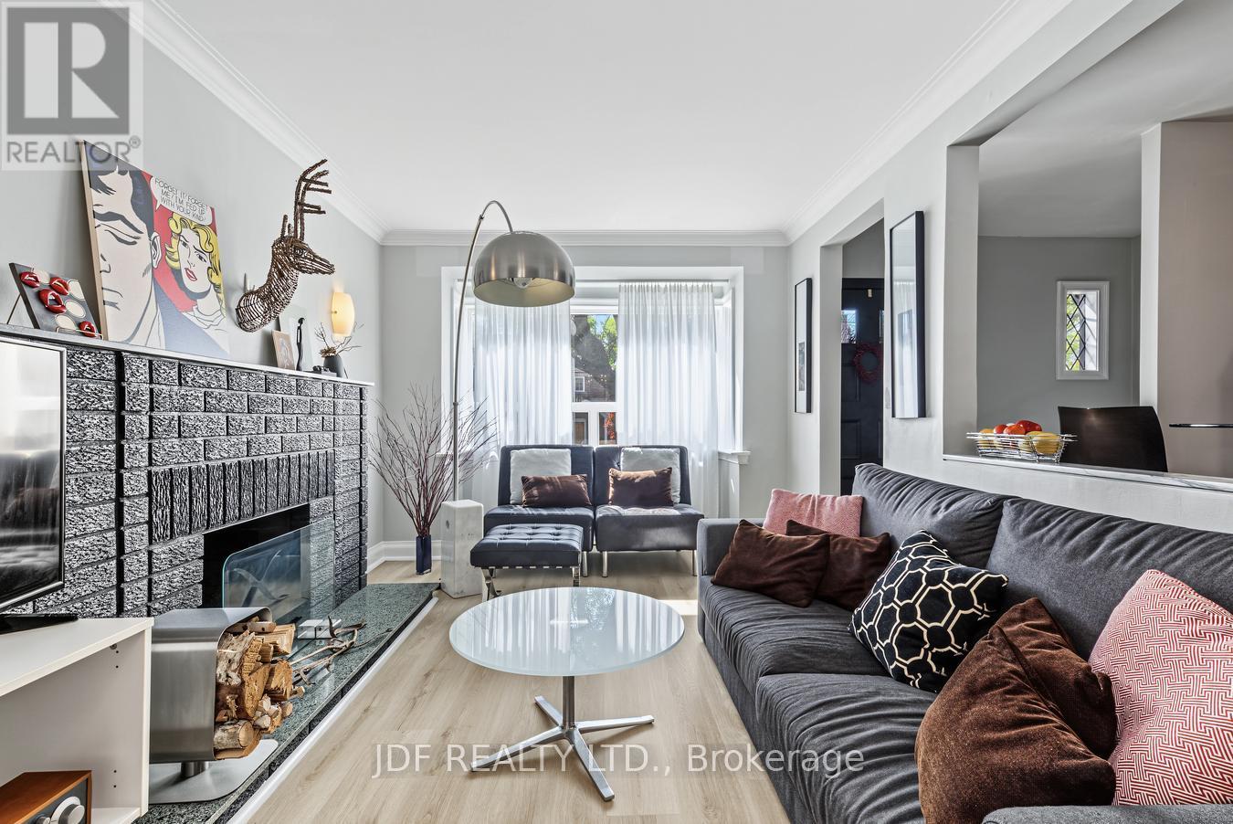313 VAUGHAN ROAD - 9