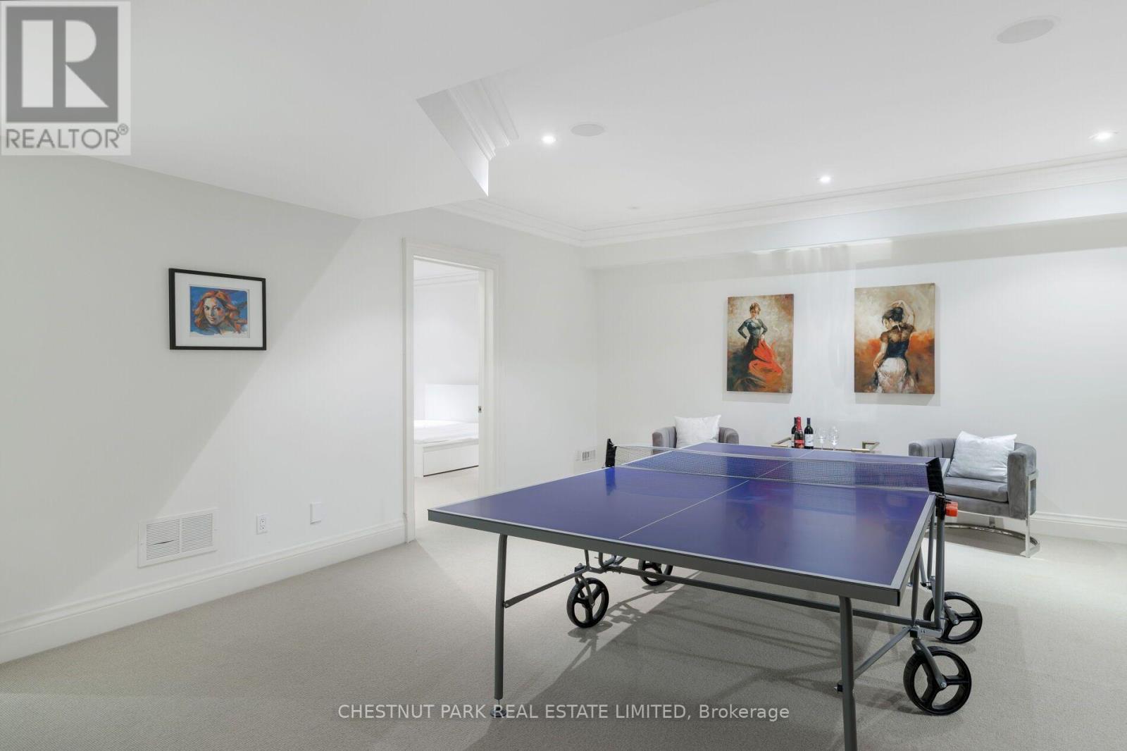 10 BLYTH DALE ROAD - 43