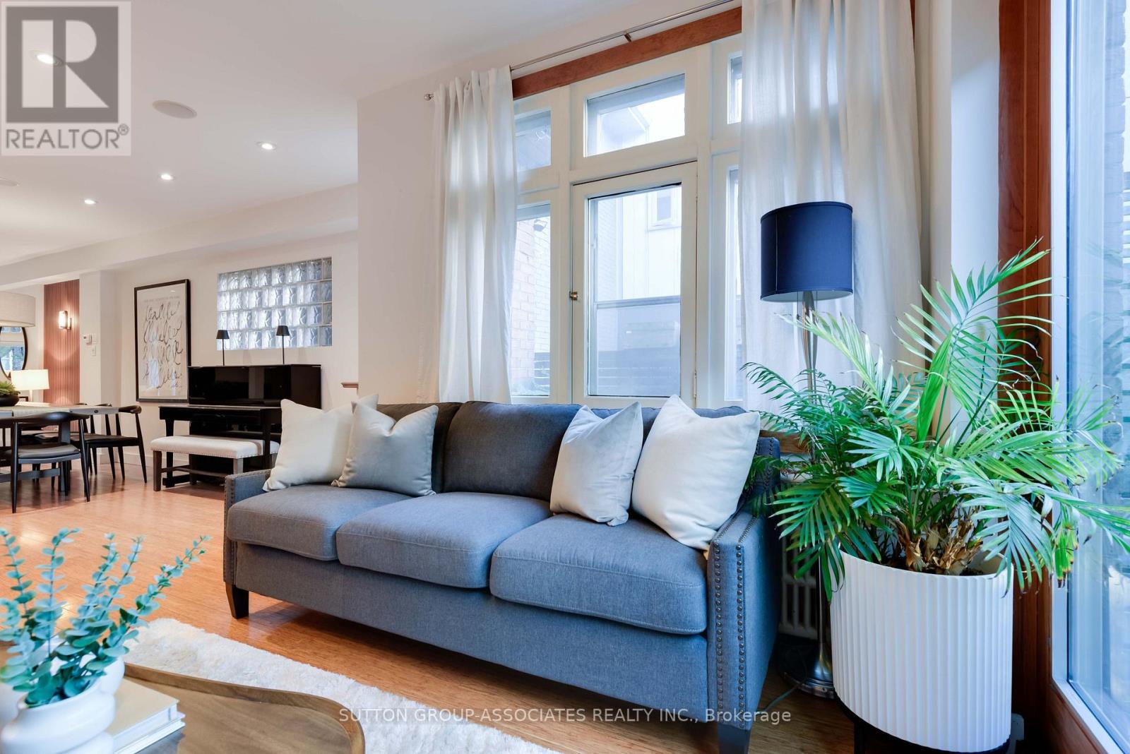 136 ARLINGTON AVENUE - 22