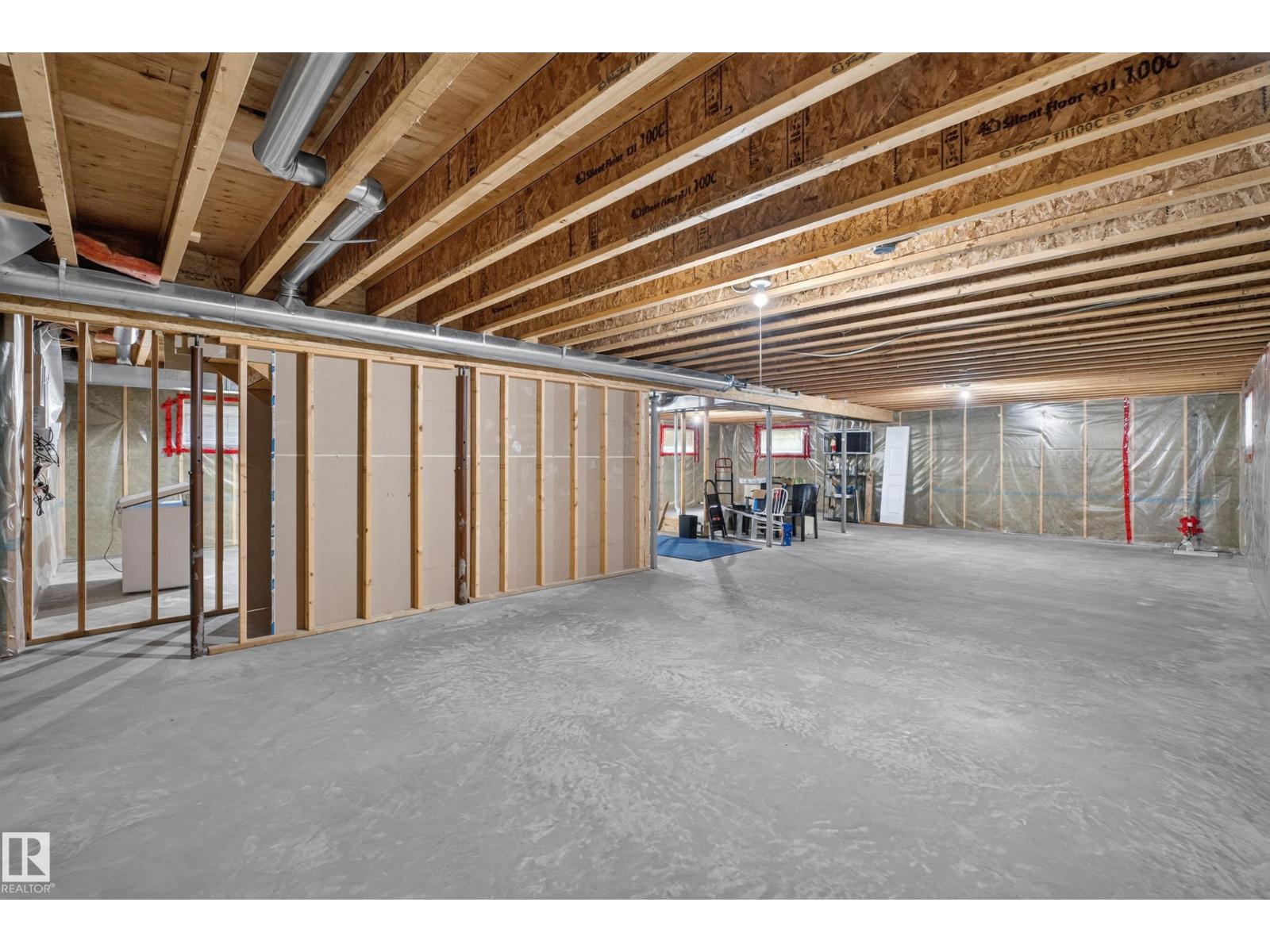 10356 147 ST NW - 31