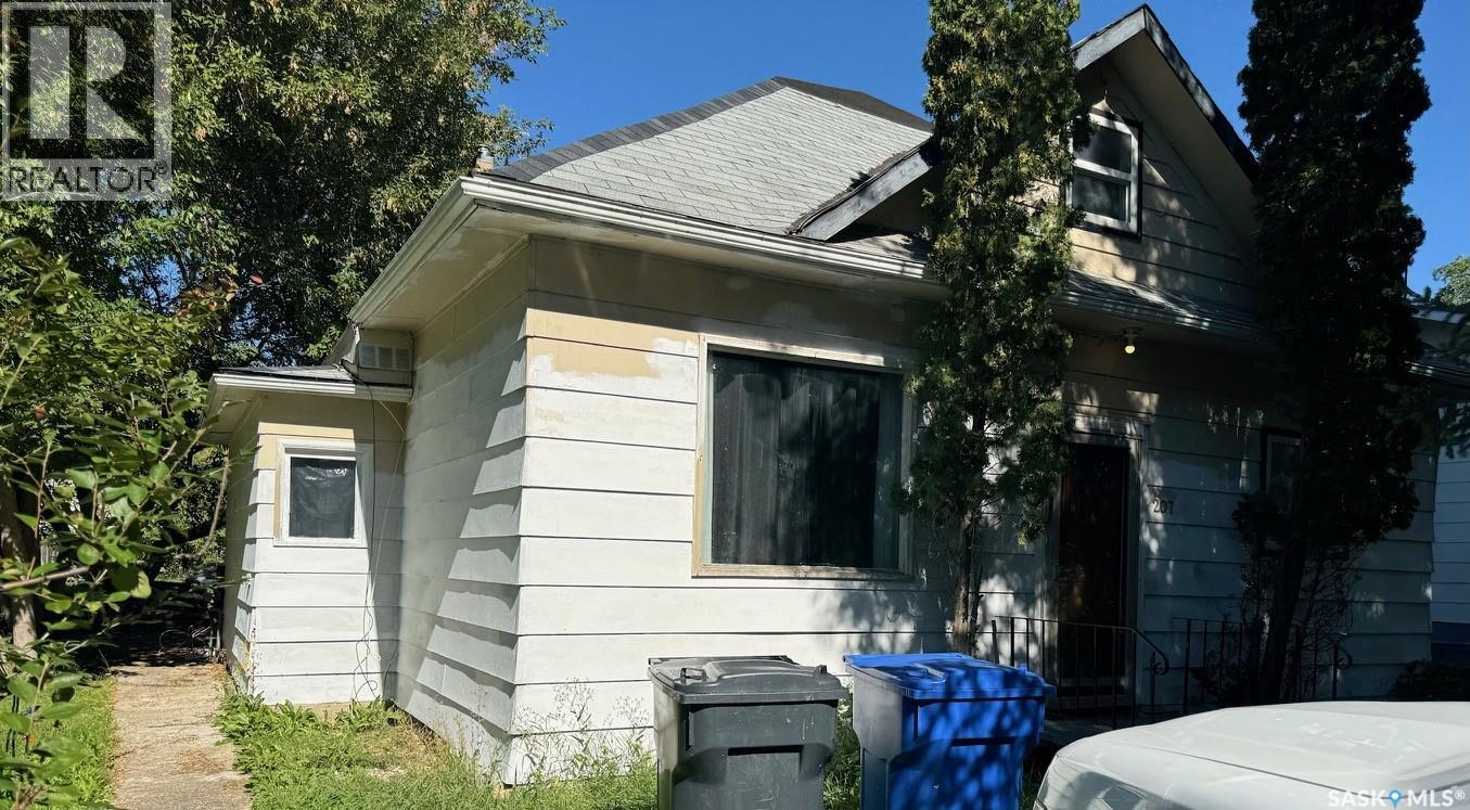 207 Miles STREET - 1