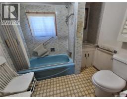 130 Forsyth Street, Radville, SK S0C2G0 Photo 14