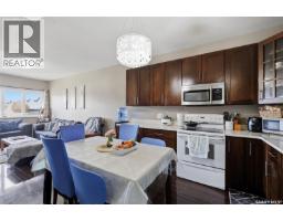 4pc Bathroom - 6 1703 Patrick Crescent, Saskatoon, SK S7W0G4 Photo 11