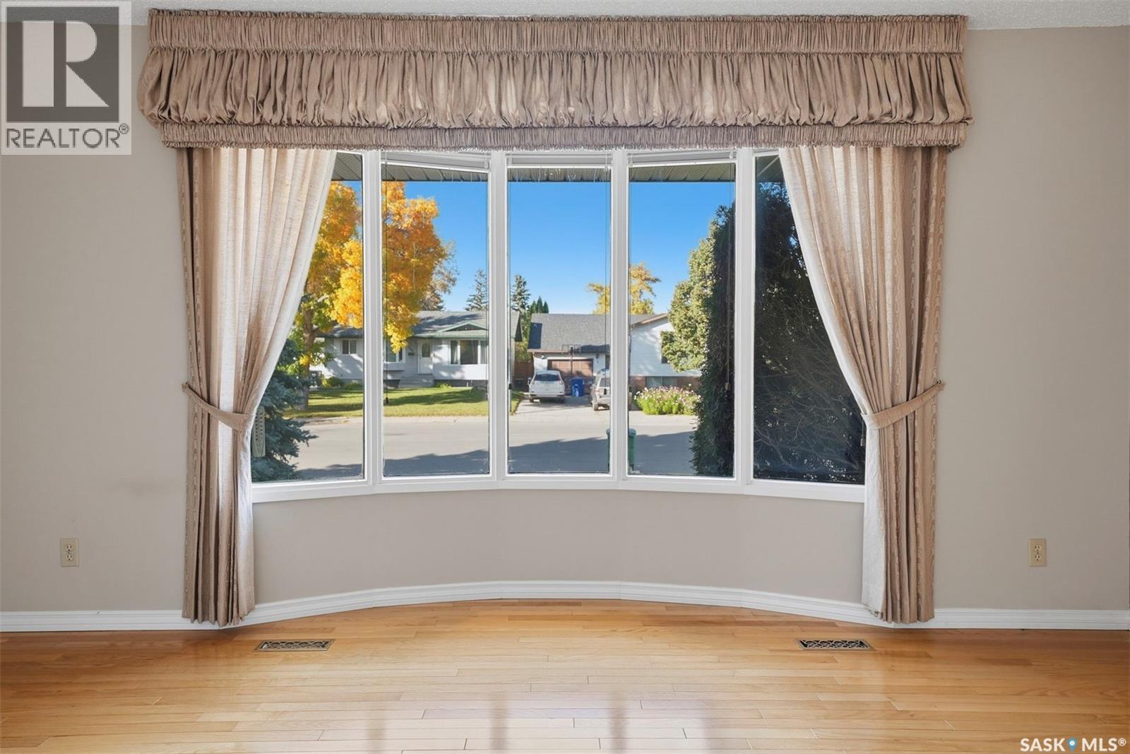 253 Laurentian DRIVE - 7