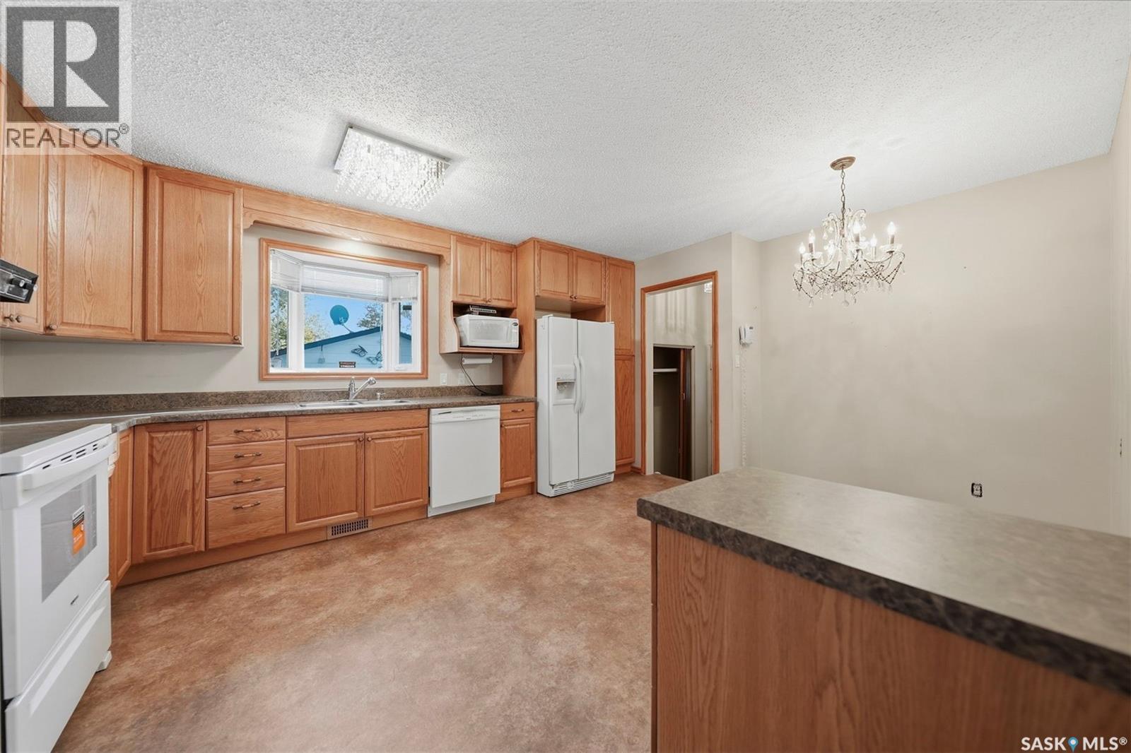 253 Laurentian DRIVE, Saskatoon — photo 8