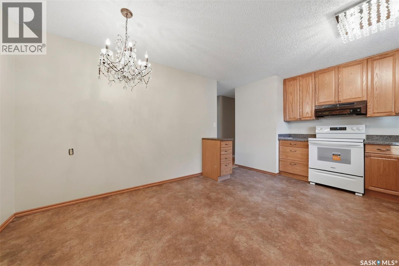 253 Laurentian DRIVE - 9
