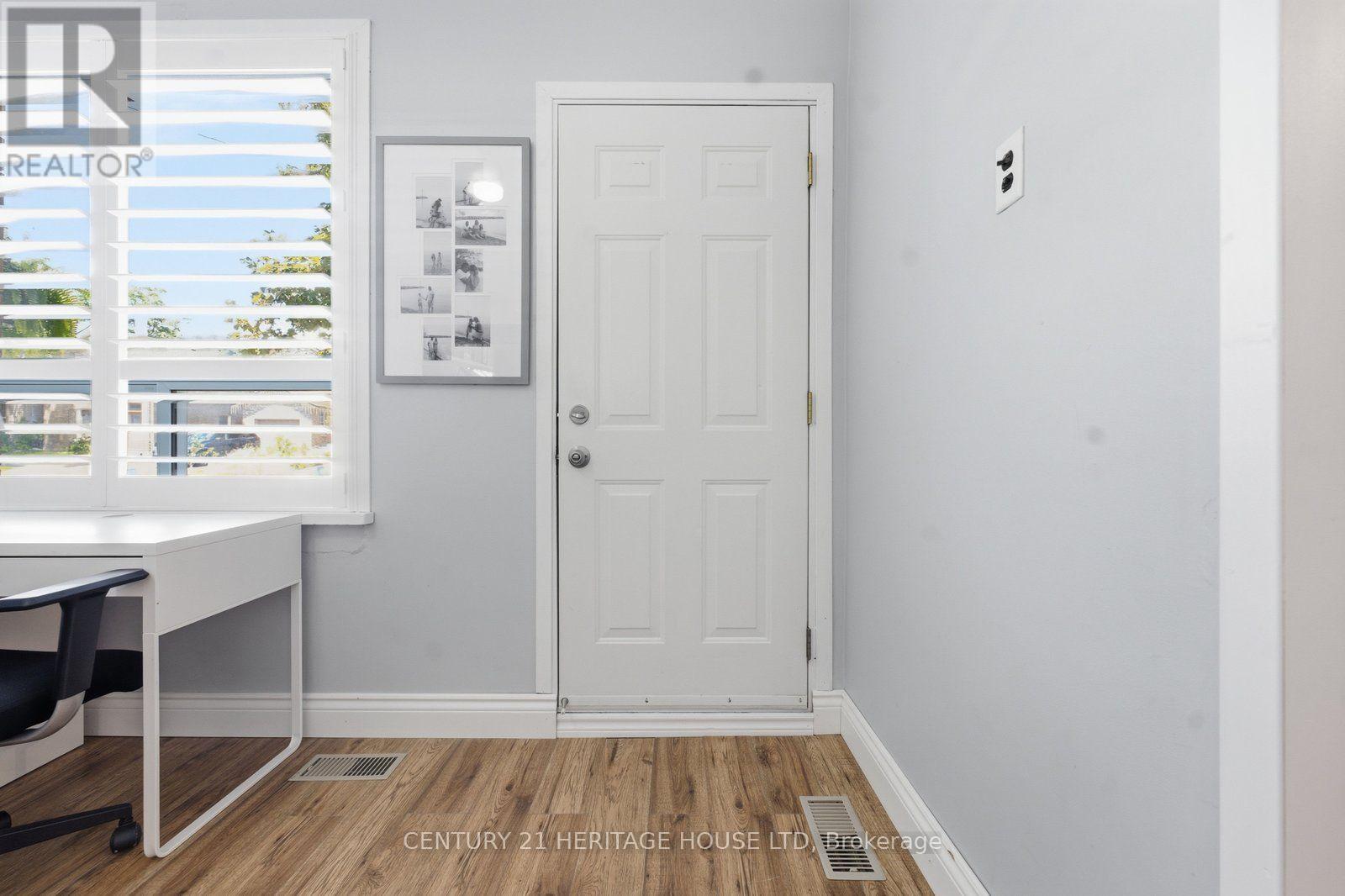 141 East Avenue, Brantford, ON photo 4